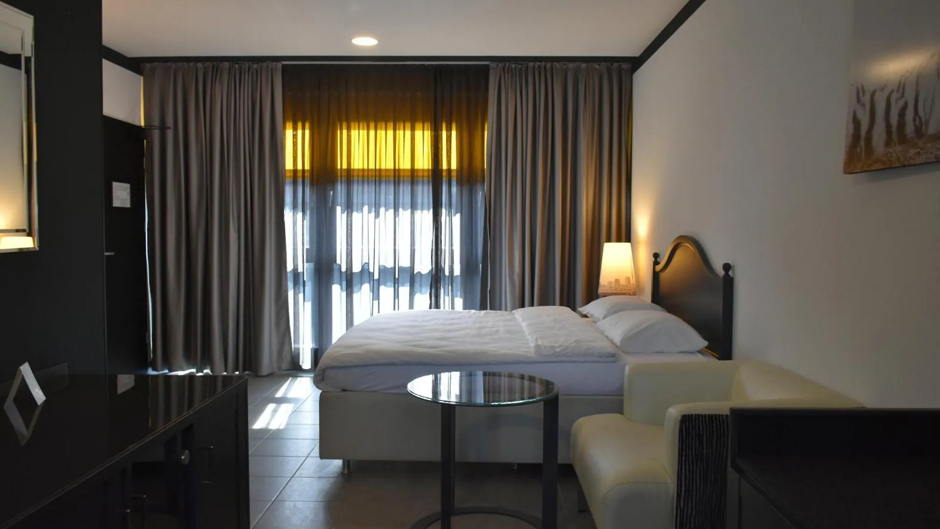 Tibet Hotel Am Airport Duesseldorf-Ratingen 0*, Ratingen Duitsland